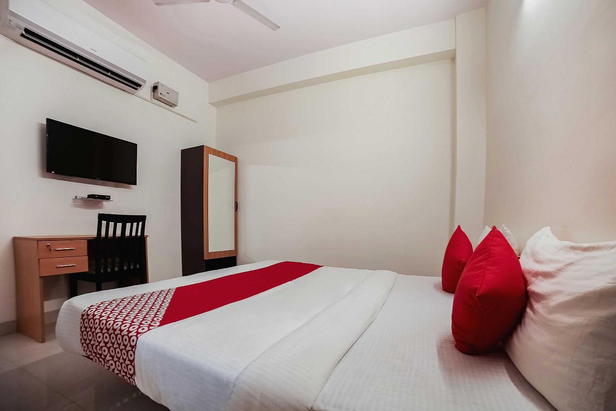 Live On Del5542 Otel Yeni Delhi Dış mekan fotoğraf