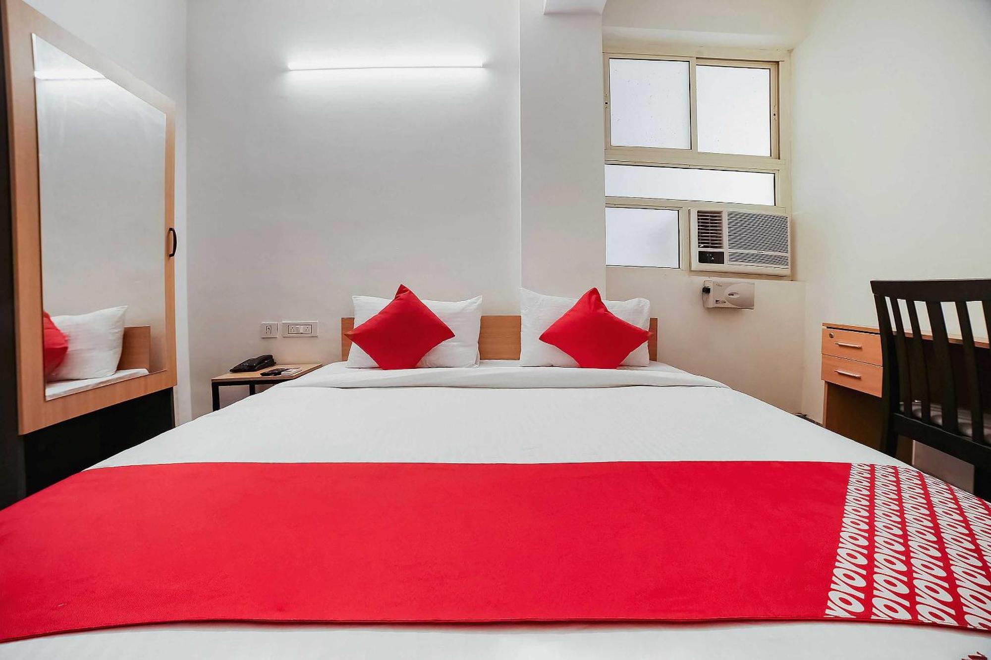 Live On Del5542 Otel Yeni Delhi Dış mekan fotoğraf