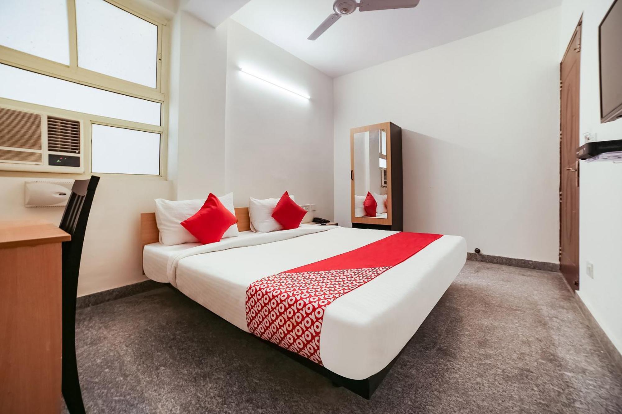 Live On Del5542 Otel Yeni Delhi Dış mekan fotoğraf