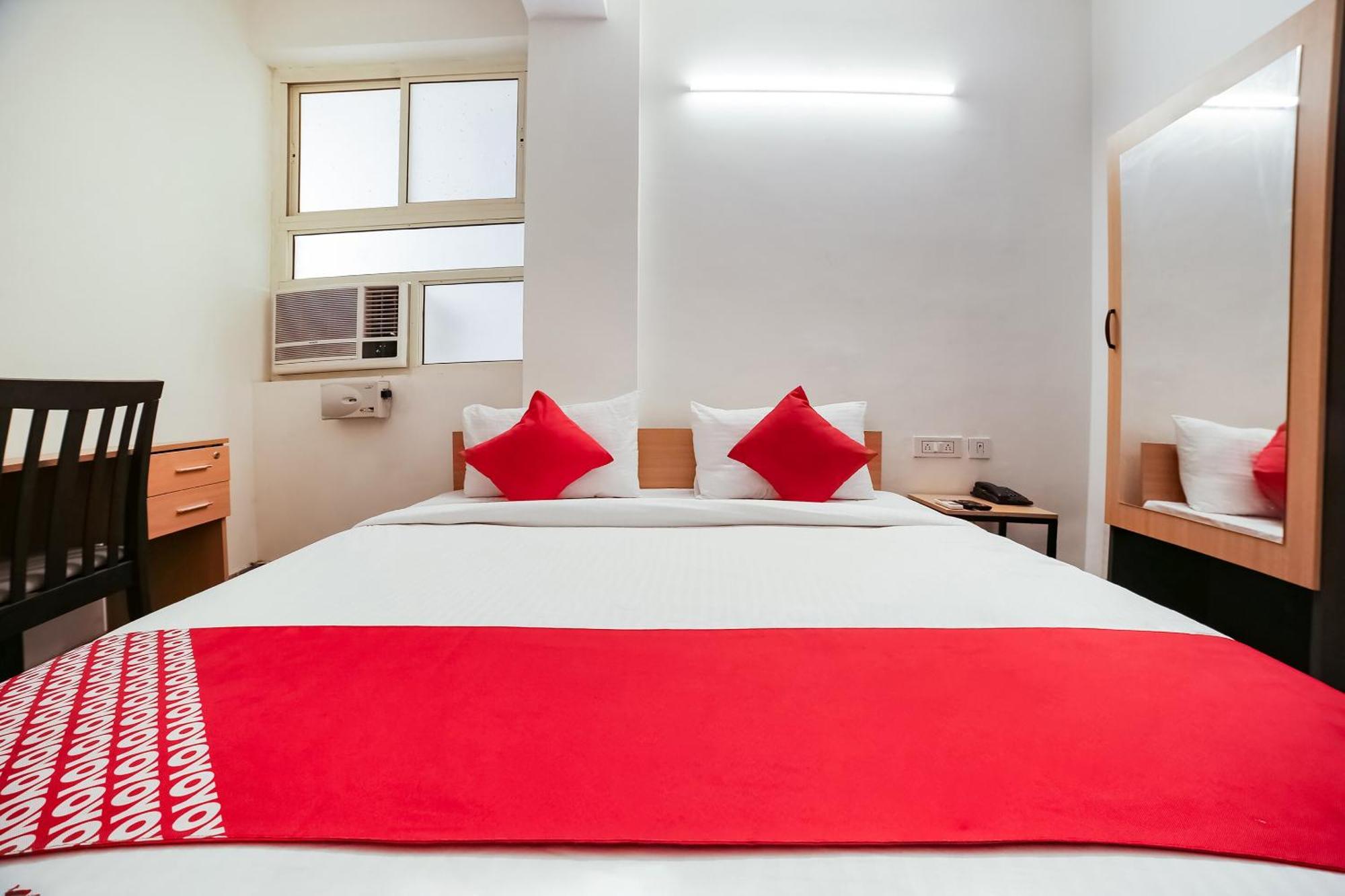 Live On Del5542 Otel Yeni Delhi Dış mekan fotoğraf